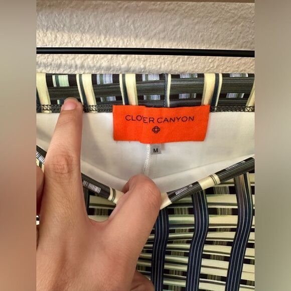 Clover Canyon Pencil Skirt Sz M - Picture 2 of 6